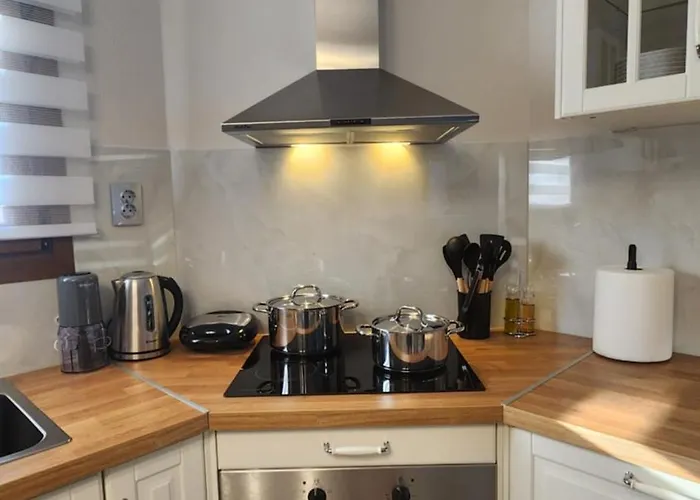 アパート Dgk Way